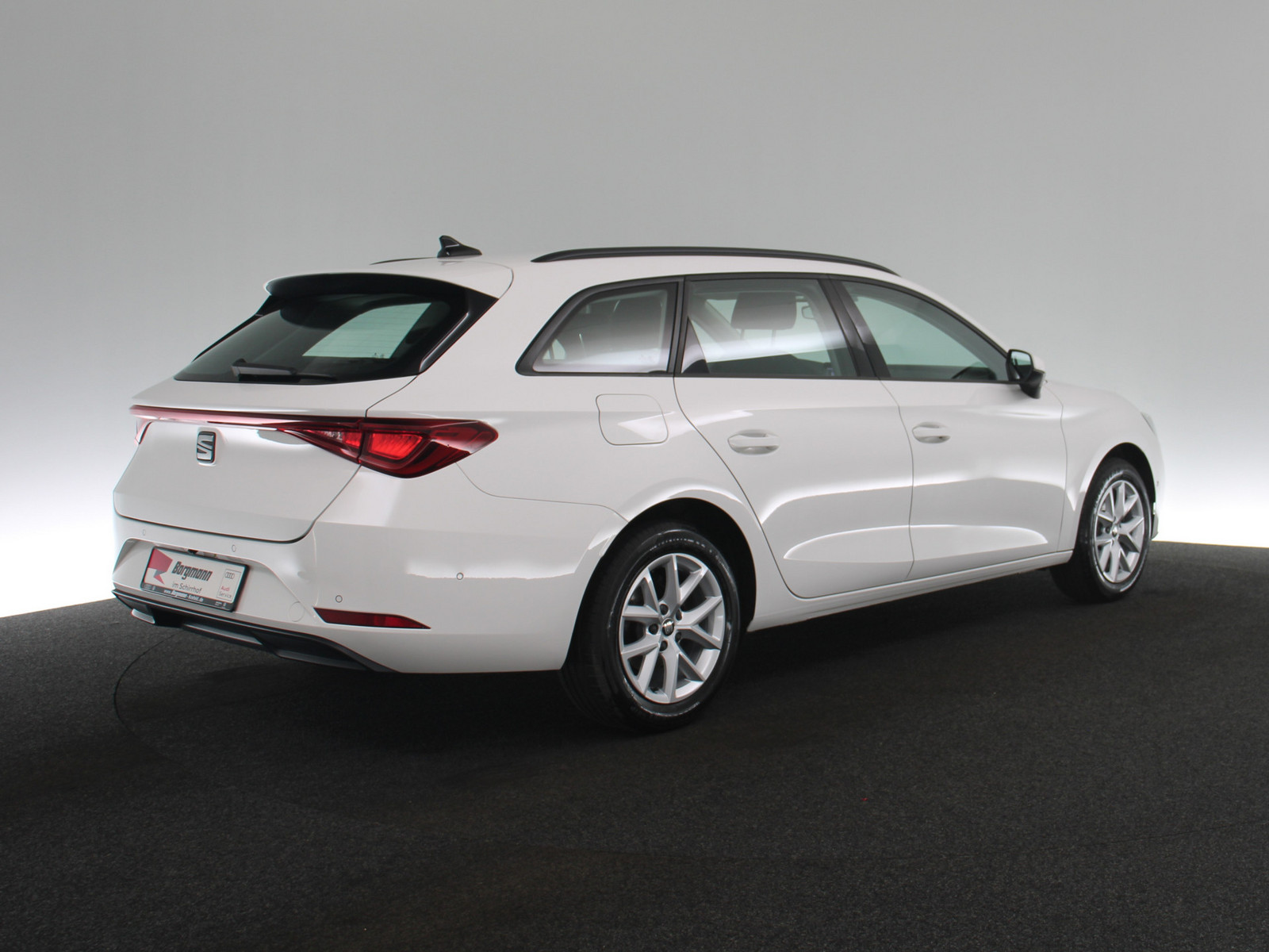 SEAT Leon Sportstourer 1.5 TSI Style SEAT Leon Sportstourer 1.5 TSI Style