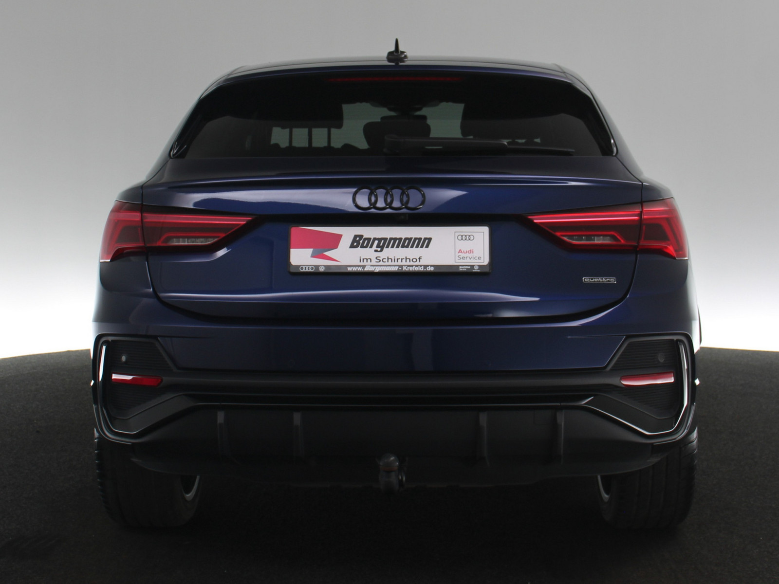 AUDI Q3 Sportback 40 TFSI quattro S line AUDI Q3 Sportback 40 TFSI quattro S line