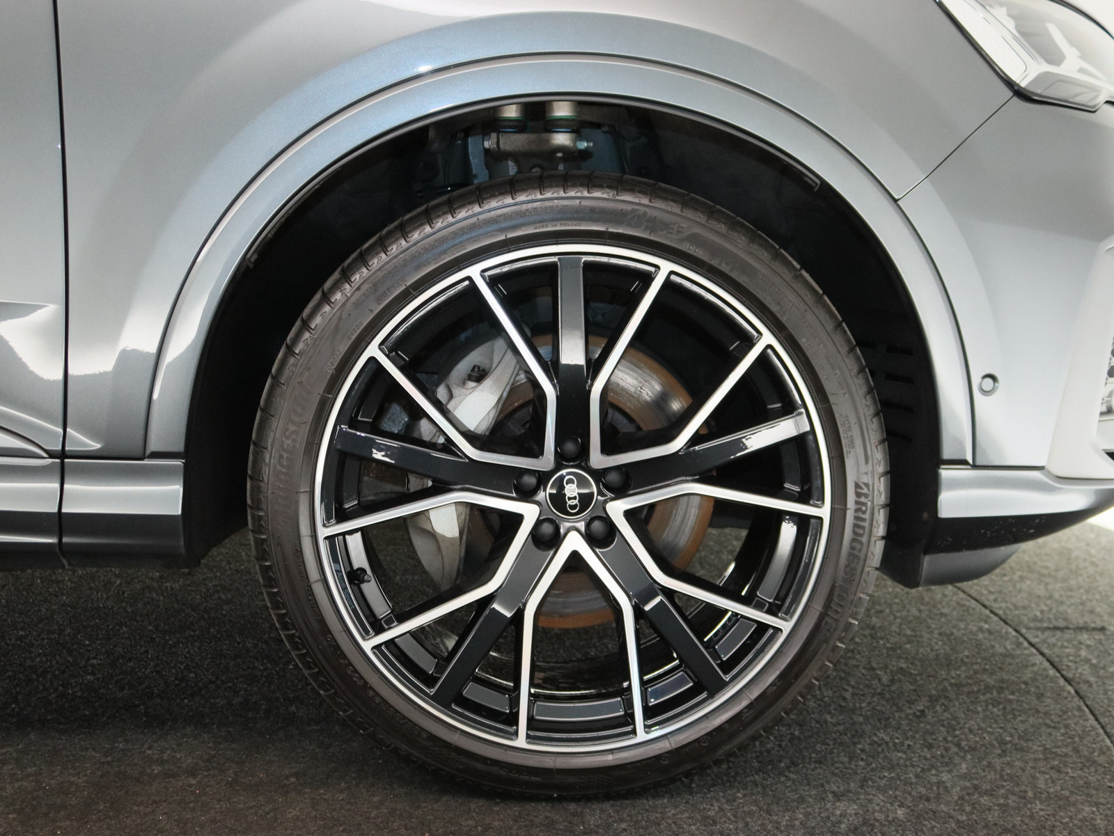 AUDI Q7 55 TFSI quattro S line AUDI Q7 55 TFSI quattro S line
