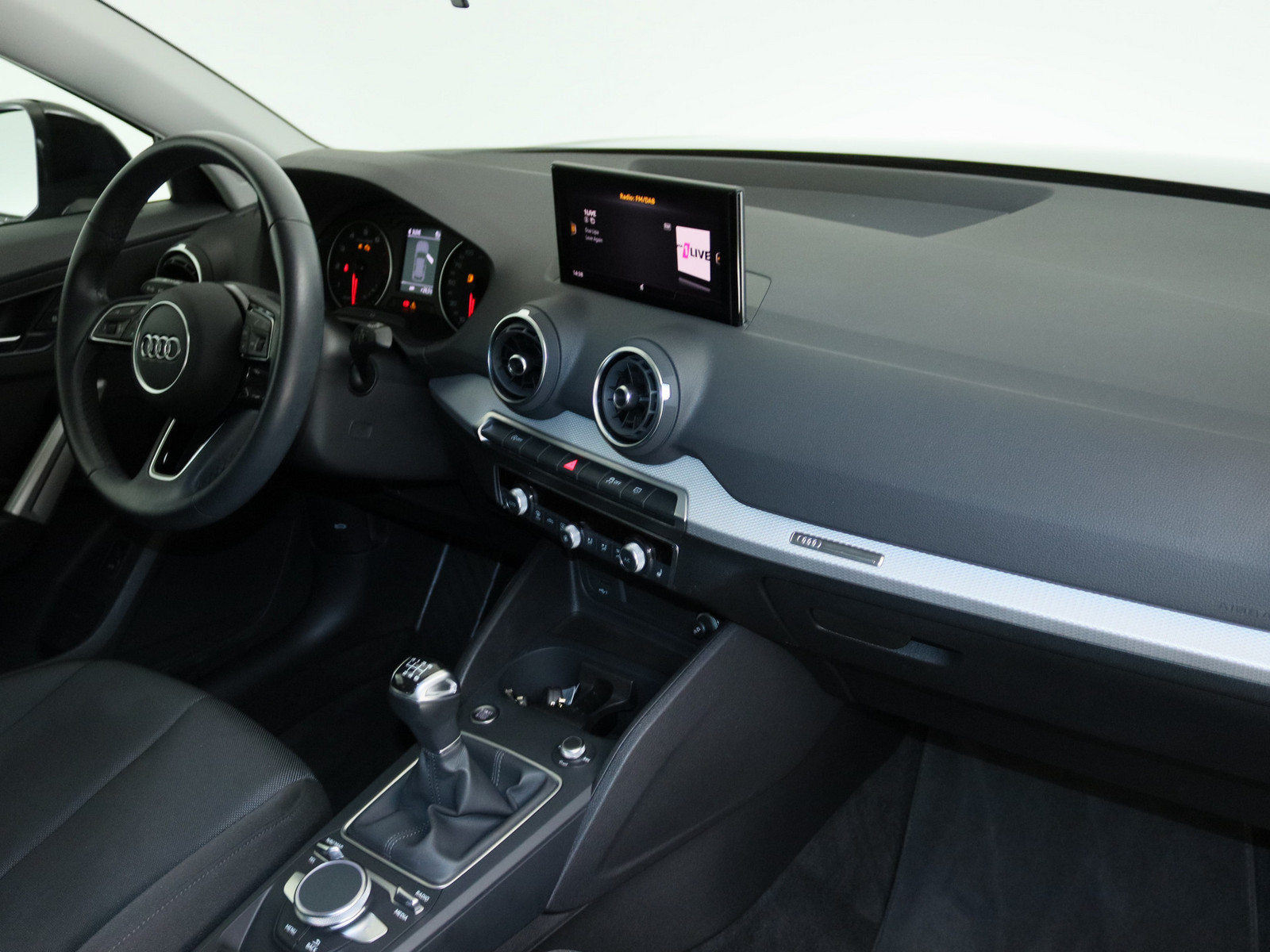 AUDI Q2 30 TFSI advanced AUDI Q2 30 TFSI advanced