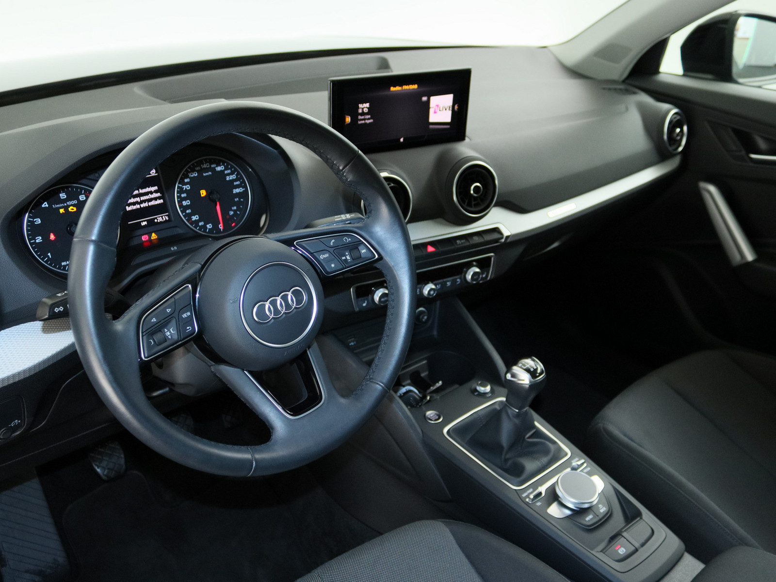 AUDI Q2 30 TFSI advanced AUDI Q2 30 TFSI advanced