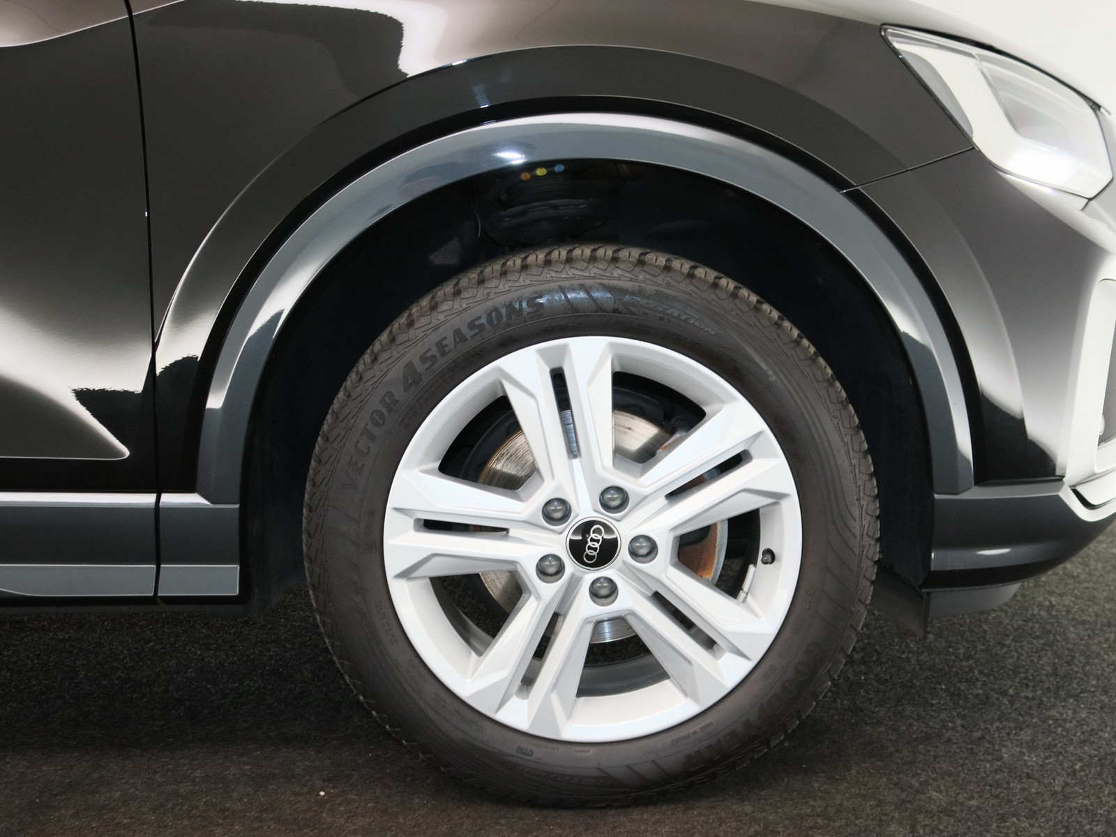 AUDI Q2 30 TFSI advanced AUDI Q2 30 TFSI advanced