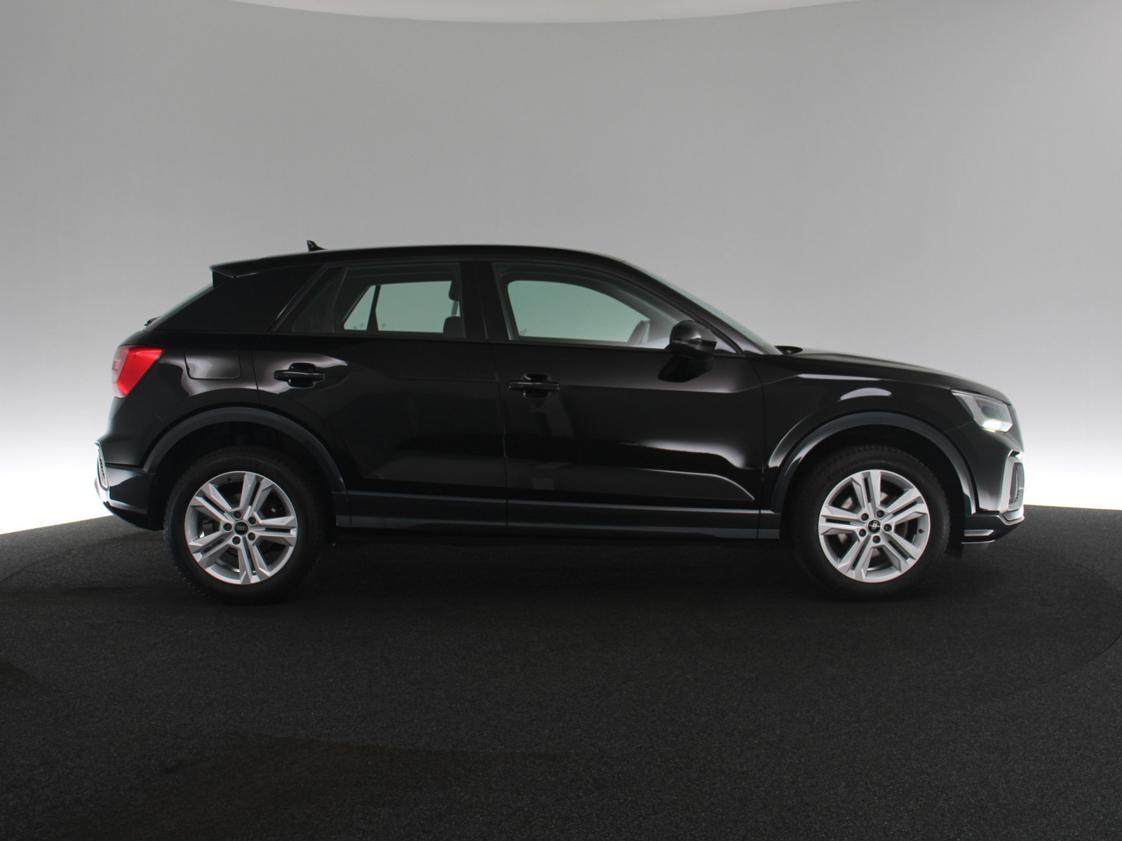 AUDI Q2 30 TFSI advanced AUDI Q2 30 TFSI advanced