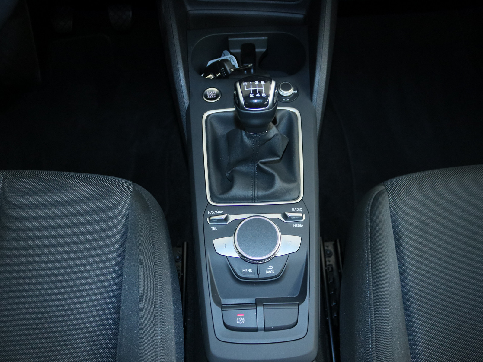 AUDI Q2 30 TFSI advanced AUDI Q2 30 TFSI advanced