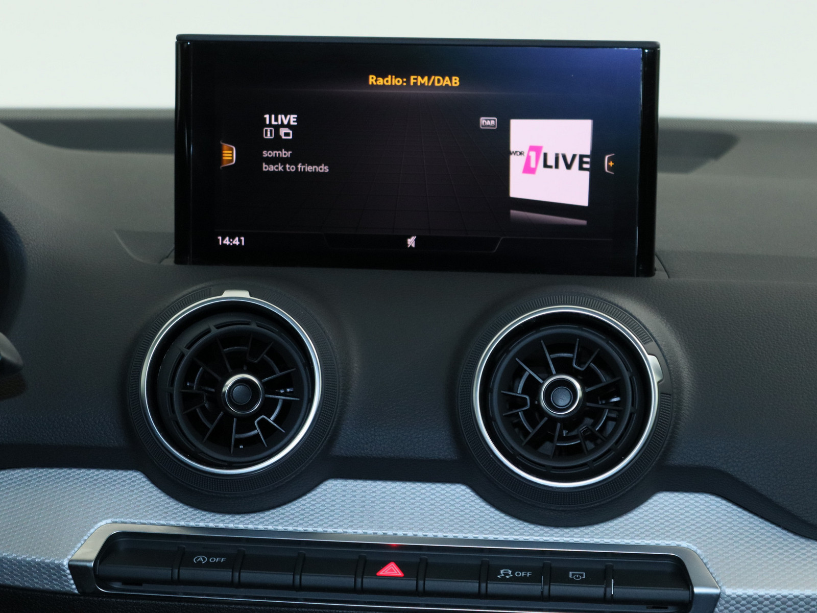AUDI Q2 30 TFSI advanced AUDI Q2 30 TFSI advanced