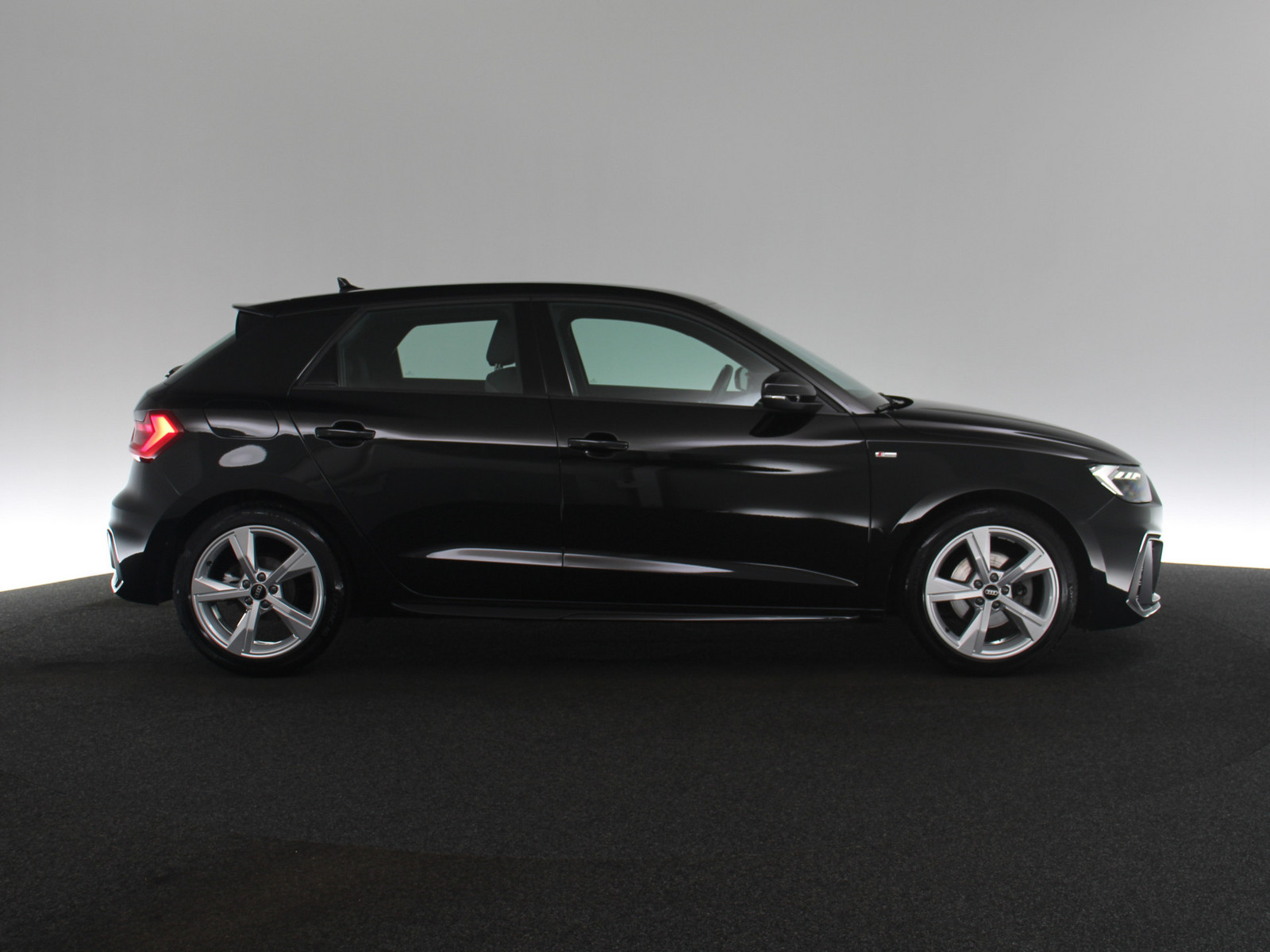 AUDI A1 Sportback 30 TFSI S line AUDI A1 Sportback 30 TFSI S line