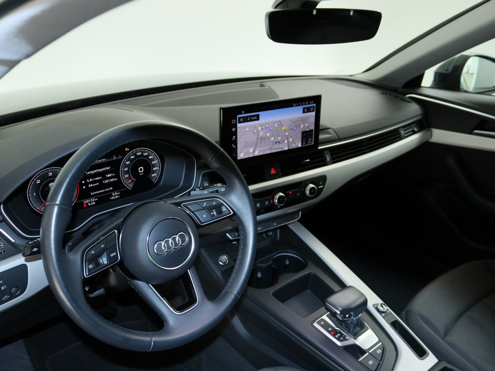AUDI A4 Avant 35 TDI advanced AUDI A4 Avant 35 TDI advanced