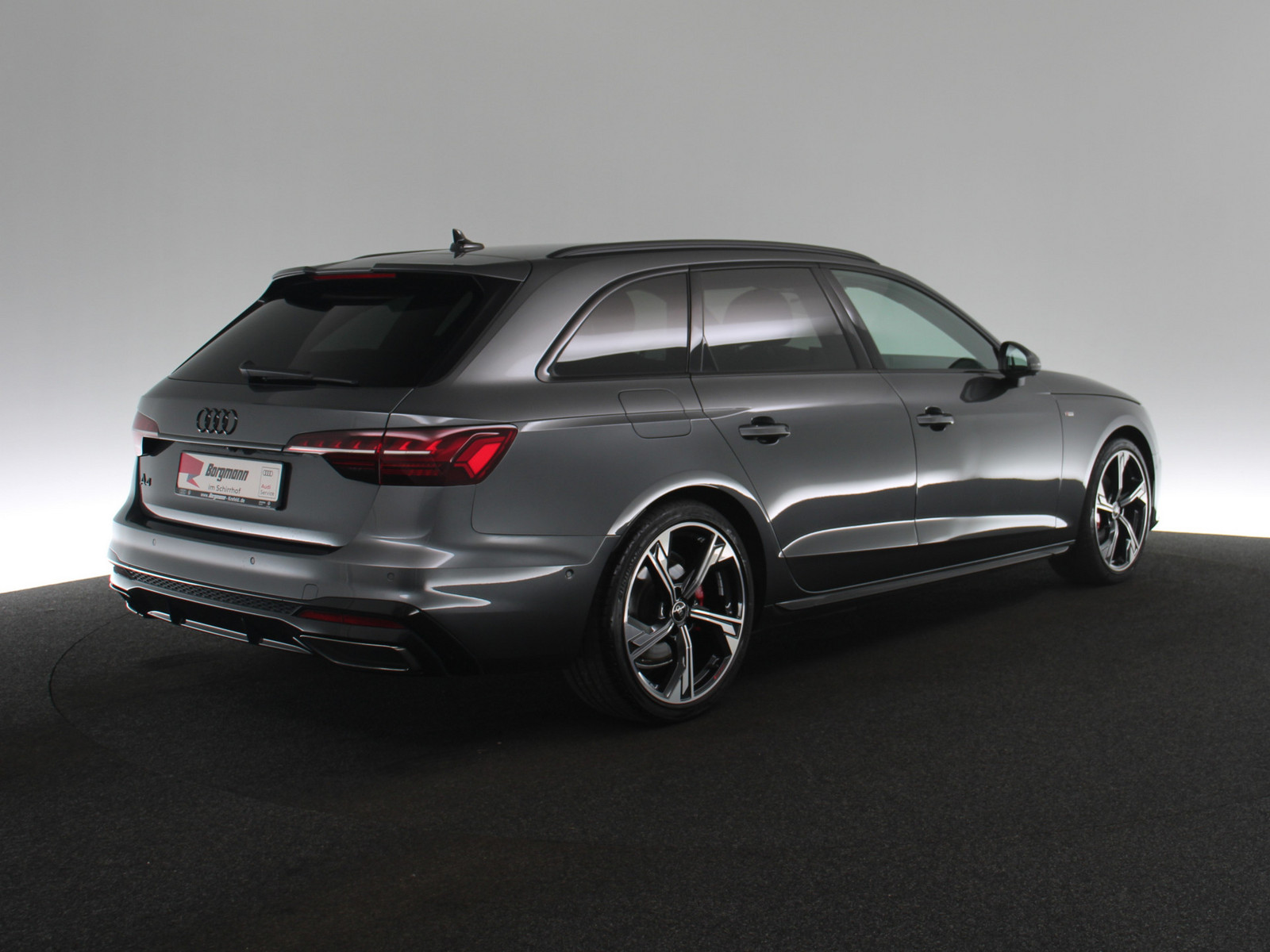 AUDI A4 Avant 40 TDI S line AUDI A4 Avant 40 TDI S line