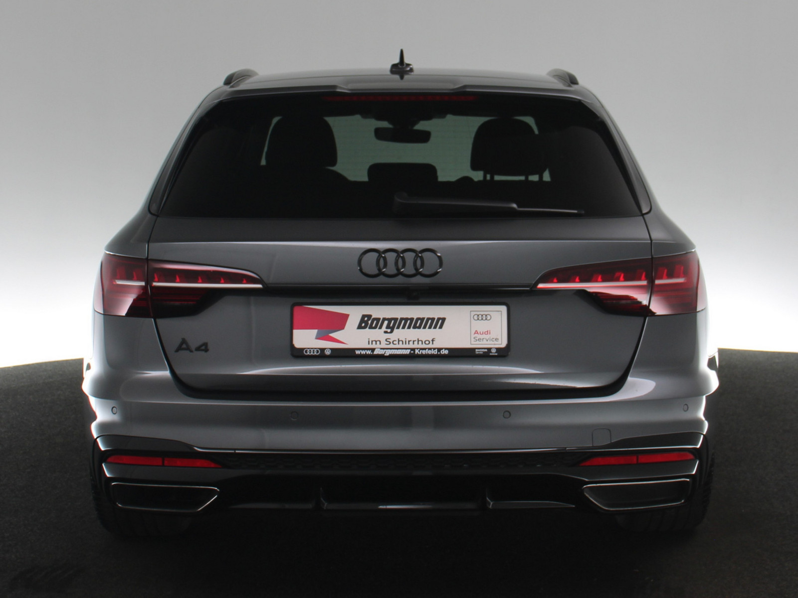 AUDI A4 Avant 40 TDI S line AUDI A4 Avant 40 TDI S line
