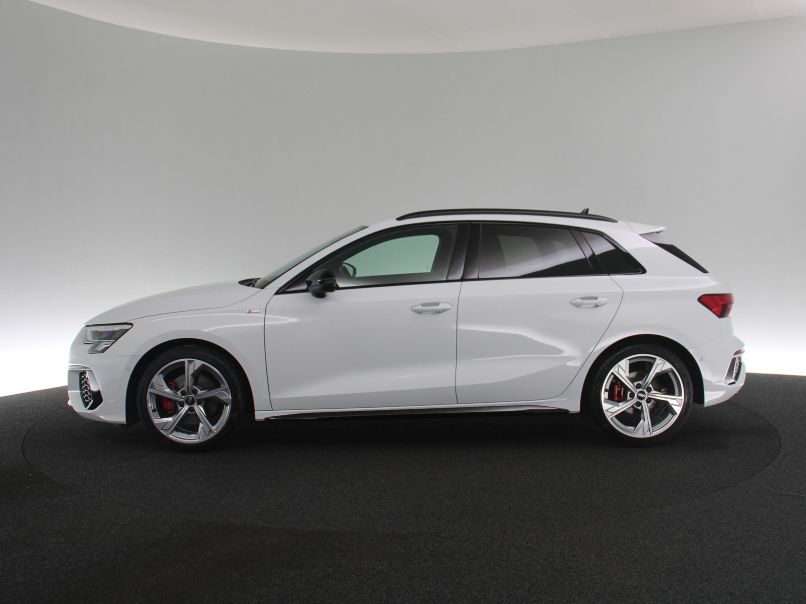 AUDI A3 Sportback 35 TFSI S line AUDI A3 Sportback 35 TFSI S line
