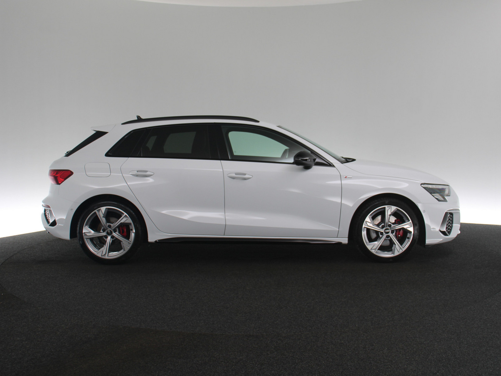 AUDI A3 Sportback 35 TFSI S line AUDI A3 Sportback 35 TFSI S line