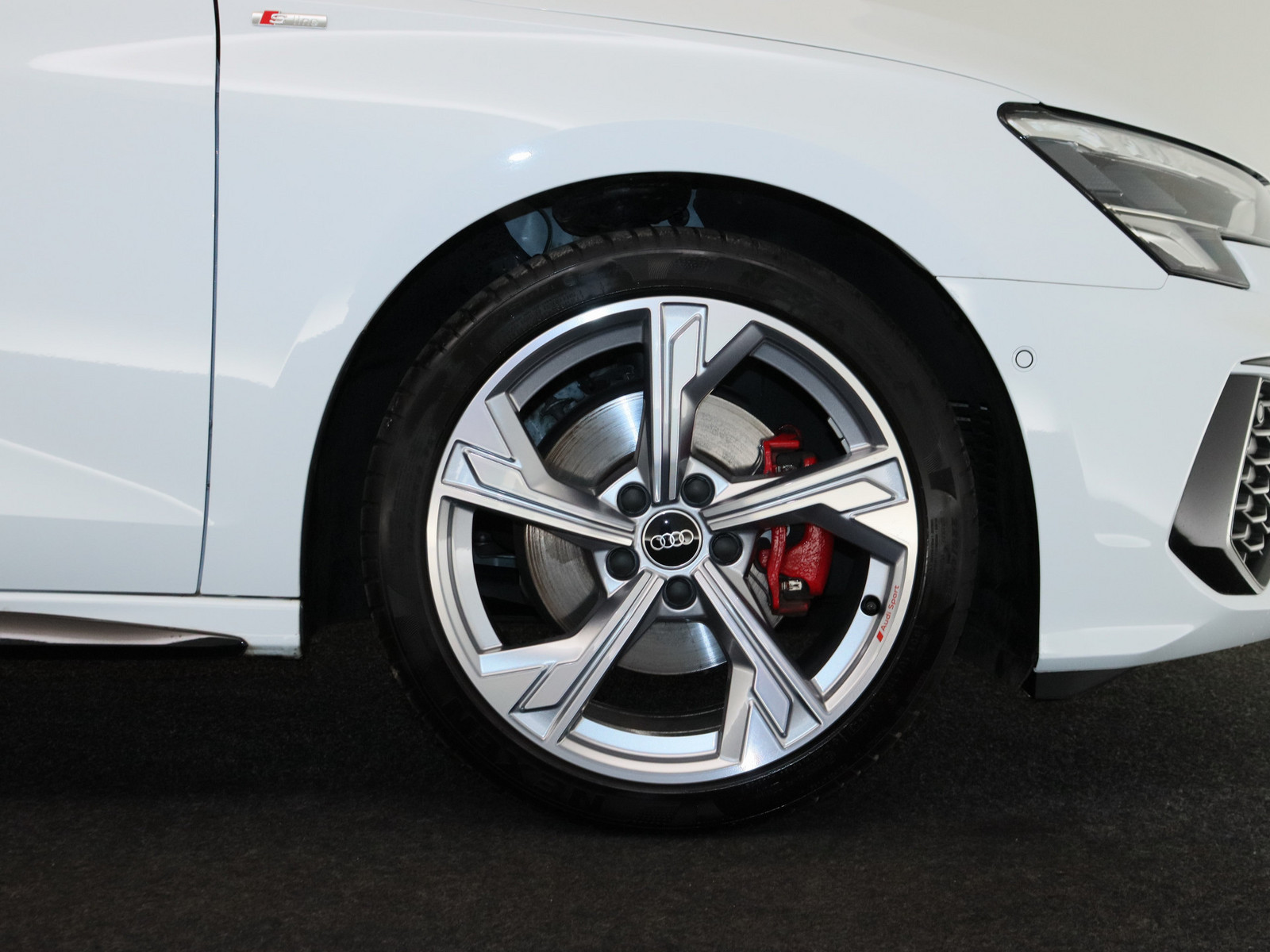 AUDI A3 Sportback 35 TFSI S line AUDI A3 Sportback 35 TFSI S line