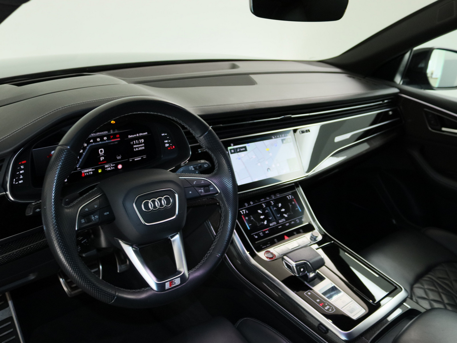 AUDI SQ8 FSI 4.0 TFSI quattro AUDI SQ8 FSI 4.0 TFSI quattro