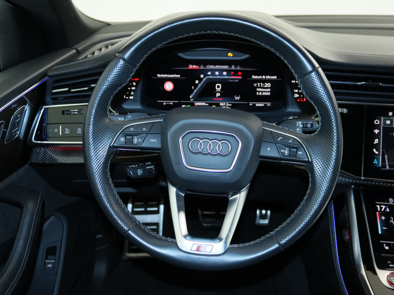 AUDI SQ8 FSI 4.0 TFSI quattro AUDI SQ8 FSI 4.0 TFSI quattro