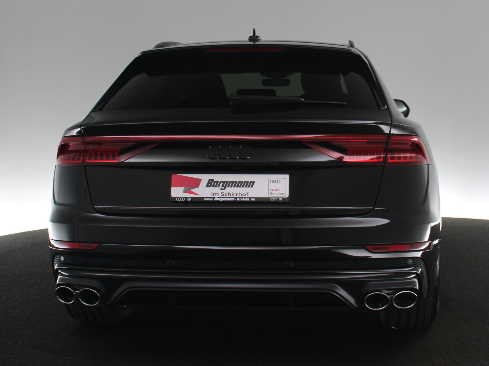 AUDI SQ8 FSI 4.0 TFSI quattro AUDI SQ8 FSI 4.0 TFSI quattro