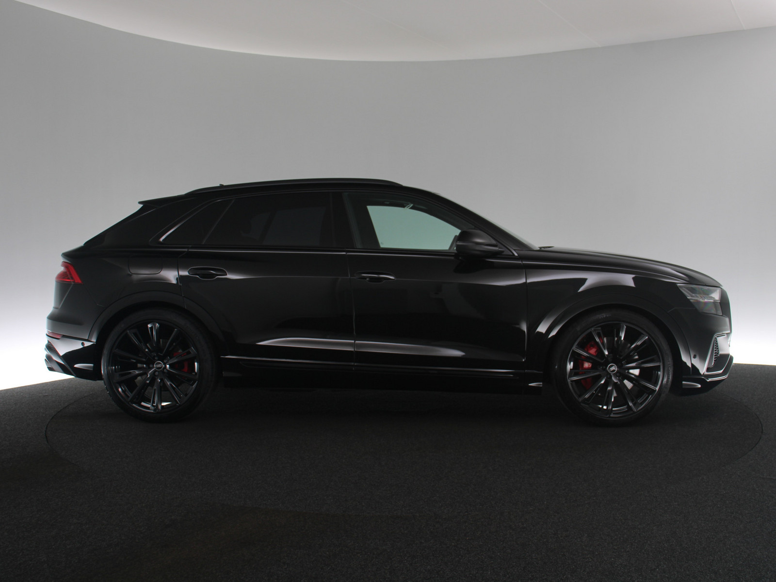 AUDI SQ8 FSI 4.0 TFSI quattro AUDI SQ8 FSI 4.0 TFSI quattro