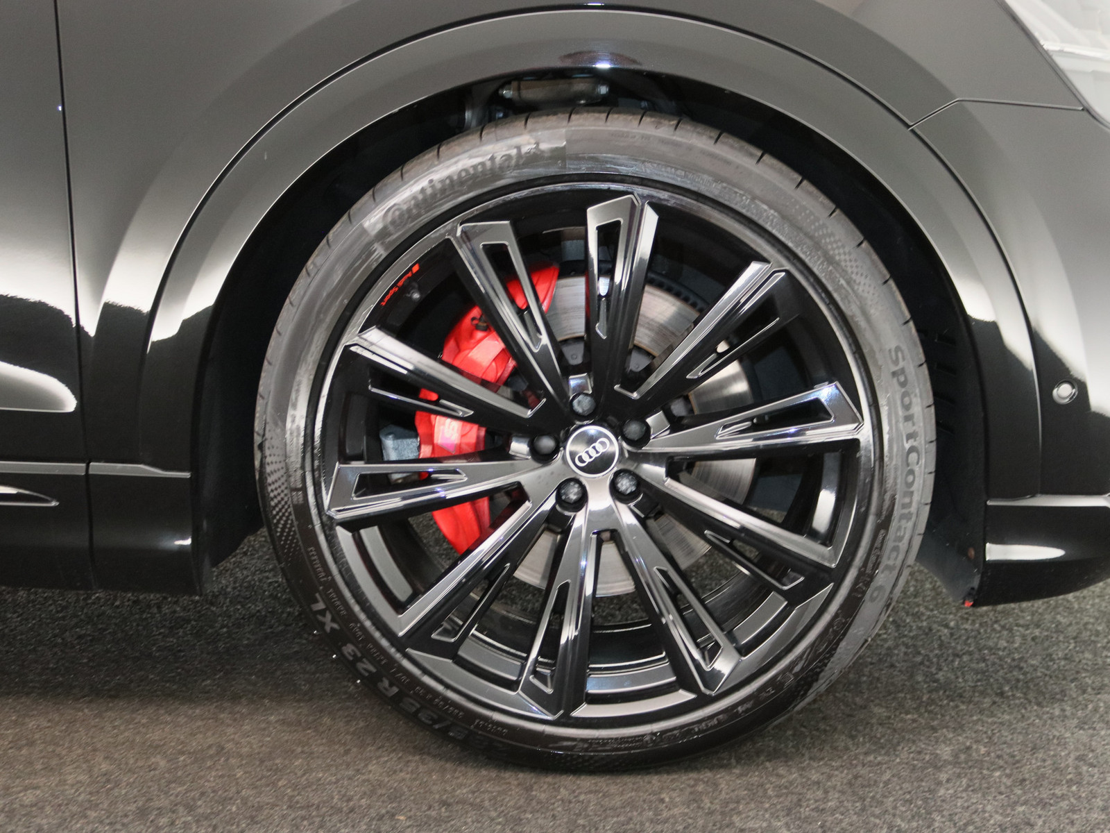 AUDI SQ8 FSI 4.0 TFSI quattro AUDI SQ8 FSI 4.0 TFSI quattro