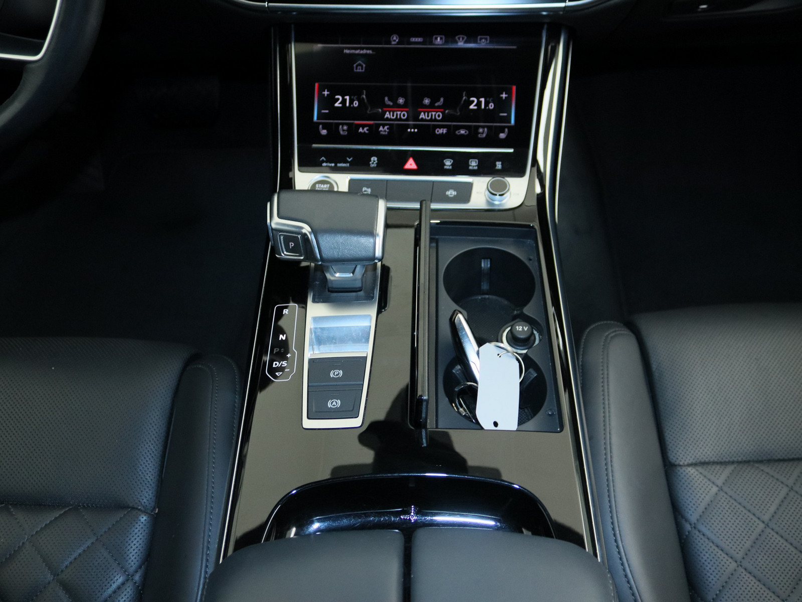 AUDI A8 55 TFSI quattro AUDI A8 55 TFSI quattro