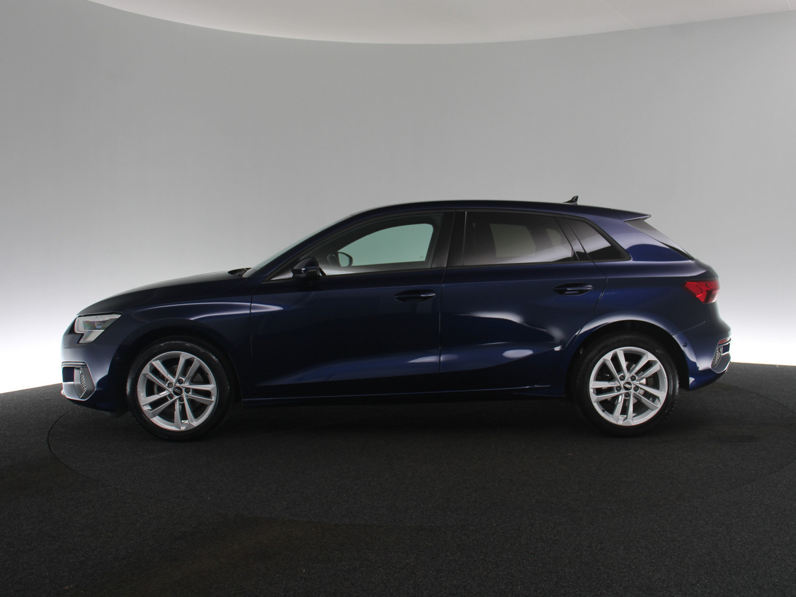 AUDI A3 Sportback 30 TDI AUDI A3 Sportback 30 TDI
