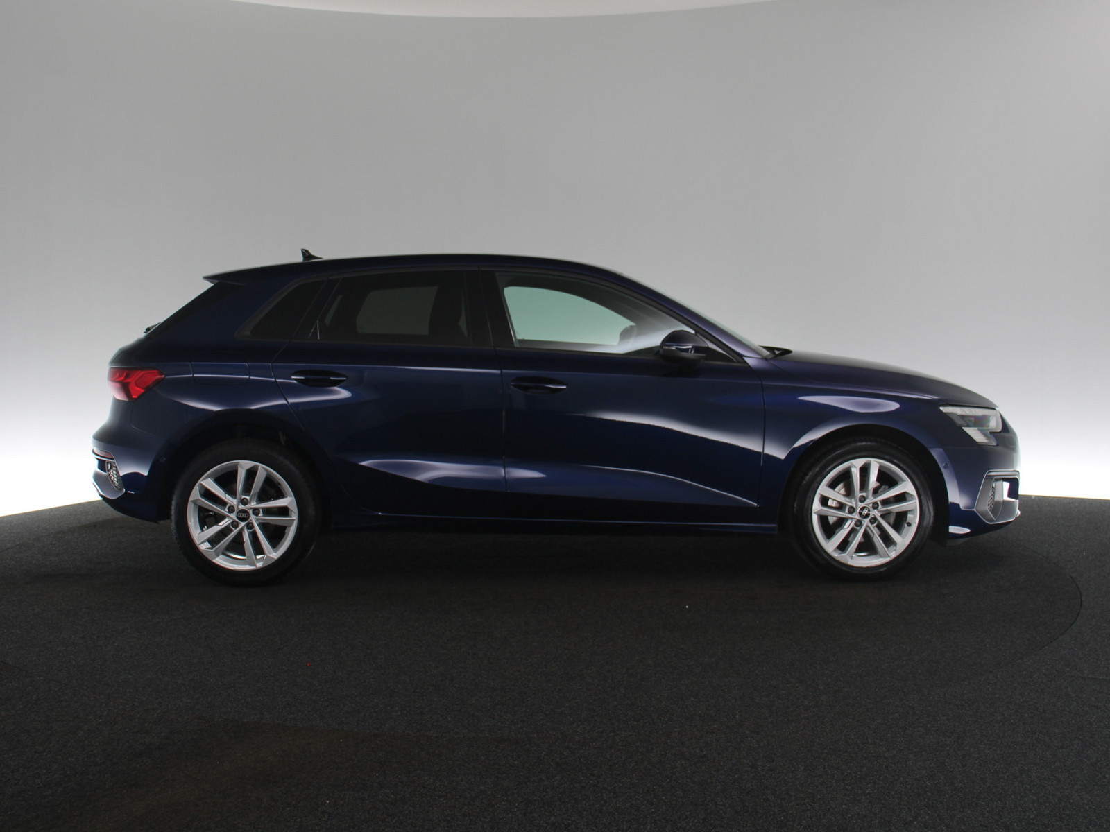 AUDI A3 Sportback 30 TDI AUDI A3 Sportback 30 TDI