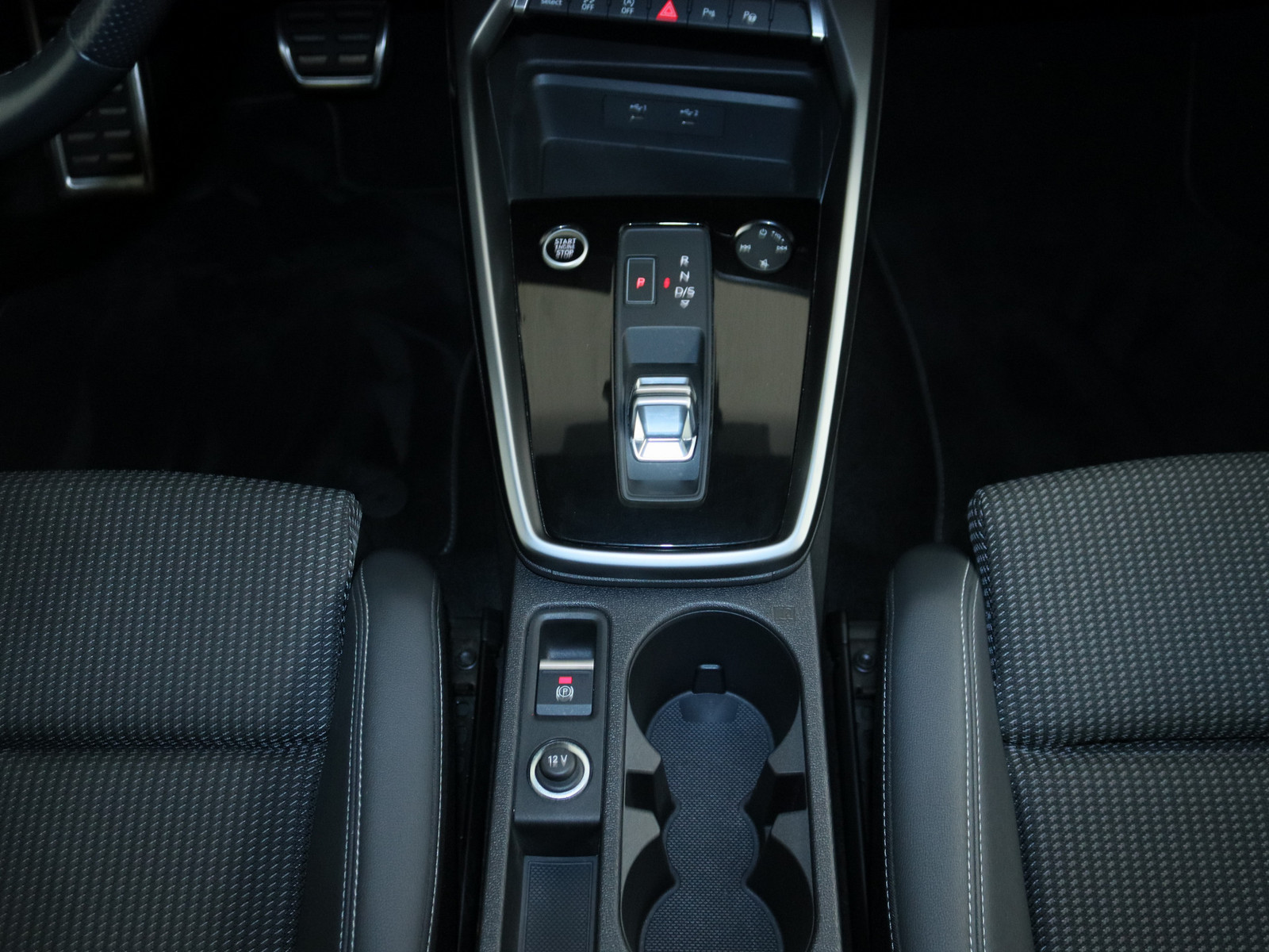 AUDI A3 Sportback 30 TDI AUDI A3 Sportback 30 TDI