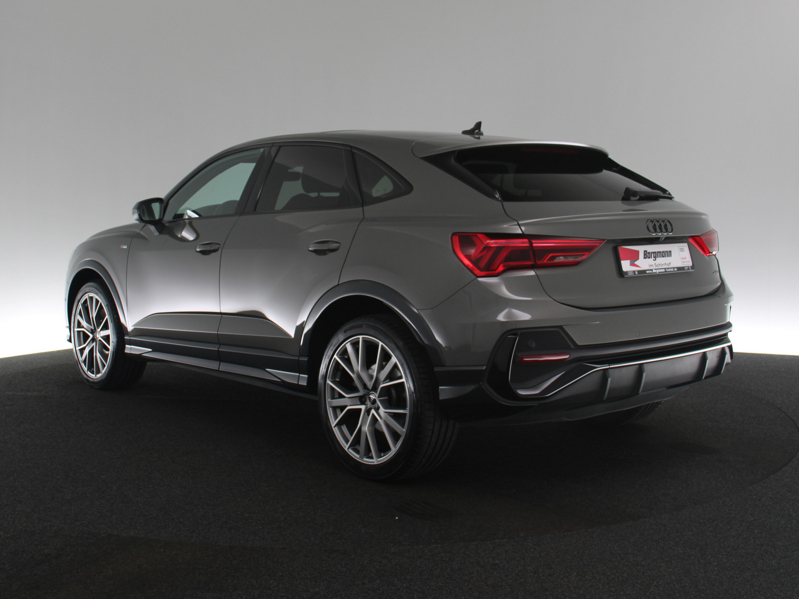 AUDI Q3 Sportback 45 TFSI quattro S line AUDI Q3 Sportback 45 TFSI quattro S line