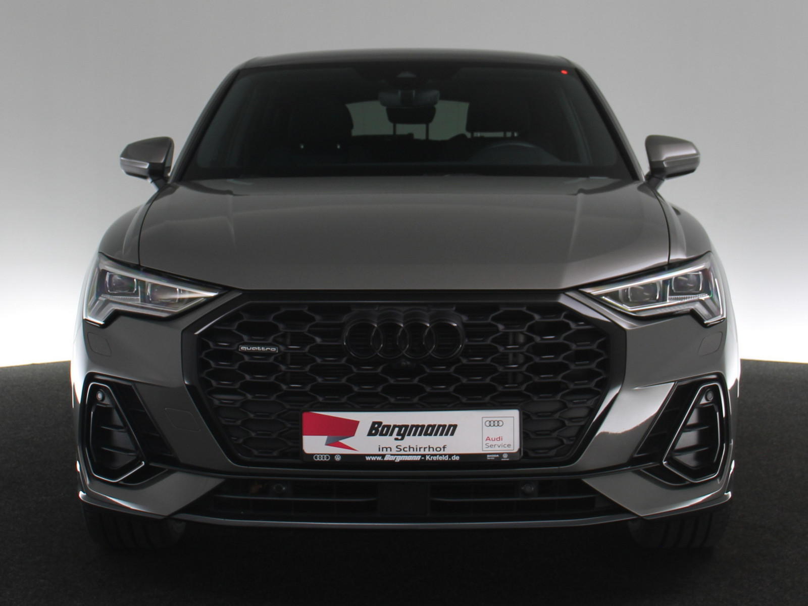 AUDI Q3 Sportback 45 TFSI quattro S line AUDI Q3 Sportback 45 TFSI quattro S line