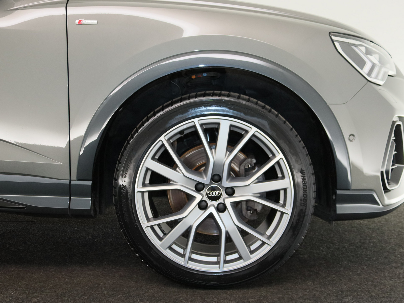 AUDI Q3 Sportback 45 TFSI quattro S line AUDI Q3 Sportback 45 TFSI quattro S line