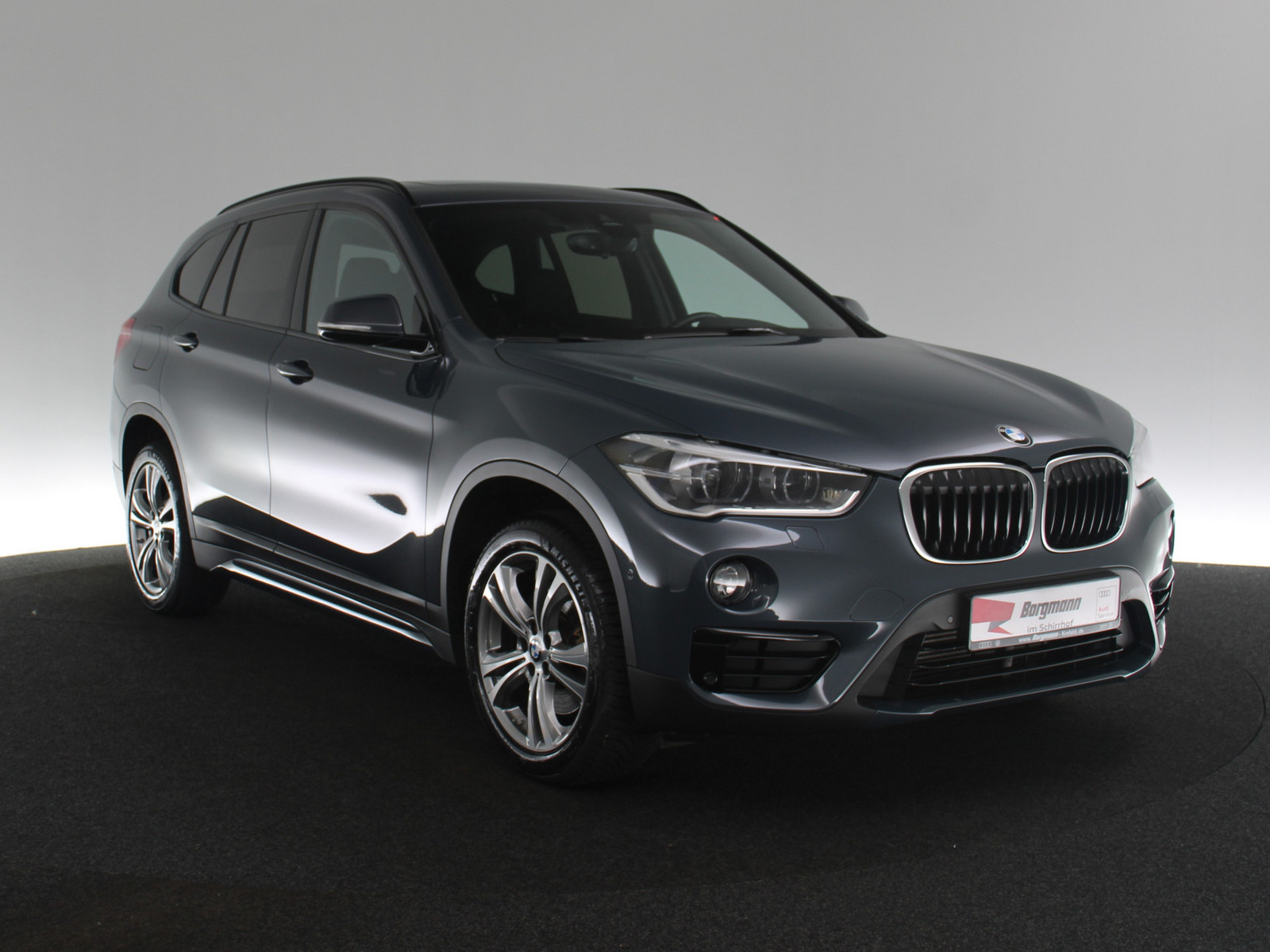 BMW X1 sDrive20i Sport Line BMW X1 sDrive20i Sport Line