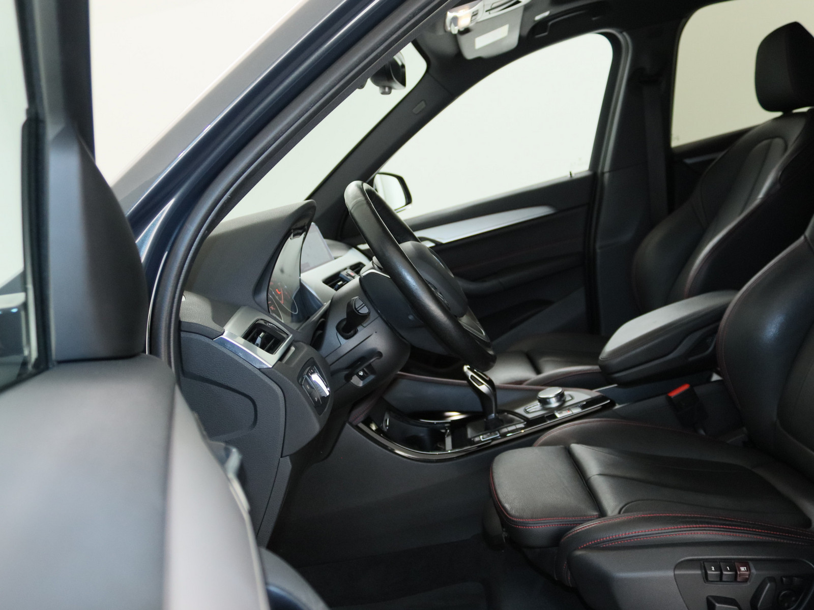 BMW X1 sDrive20i Sport Line BMW X1 sDrive20i Sport Line