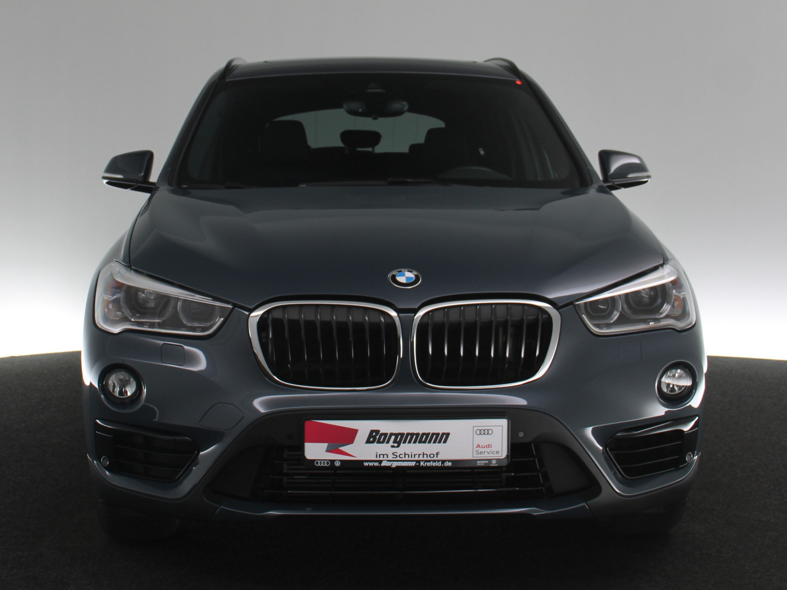 BMW X1 sDrive20i Sport Line BMW X1 sDrive20i Sport Line