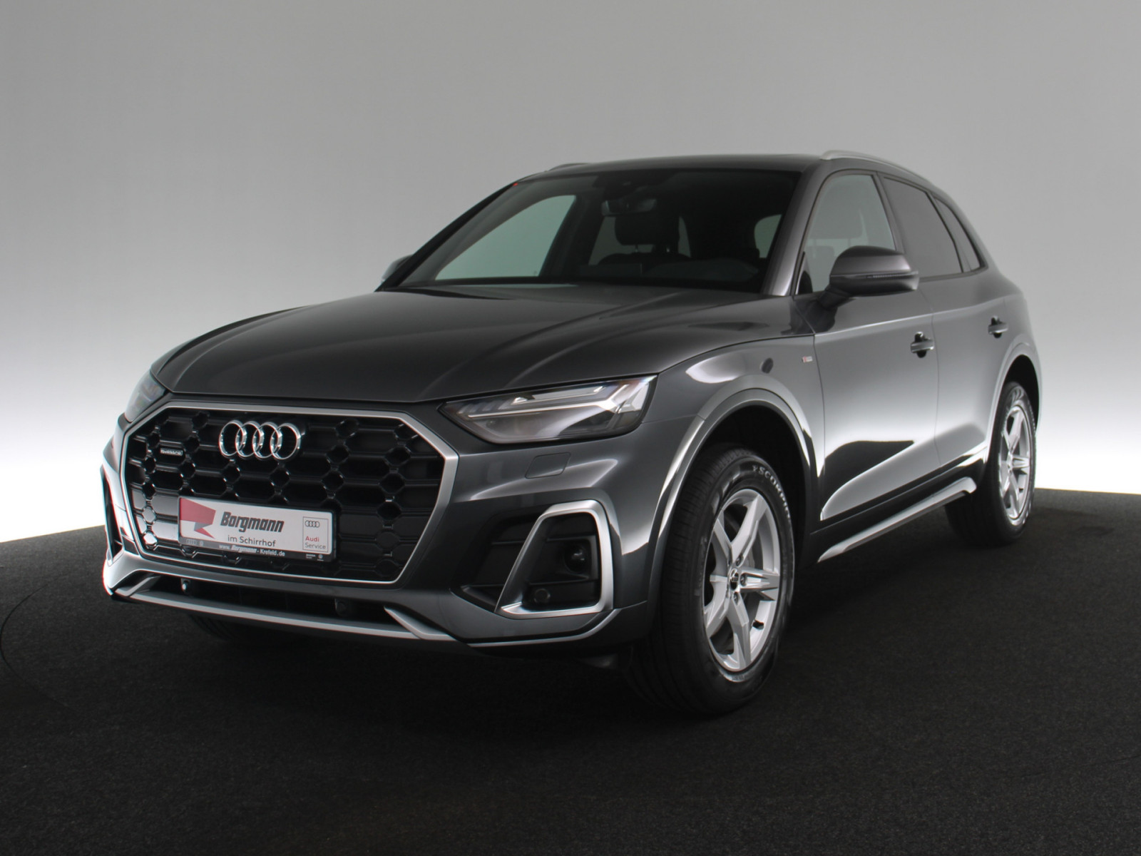 AUDI Q5 40 TDI quattro S line AUDI Q5 40 TDI quattro S line