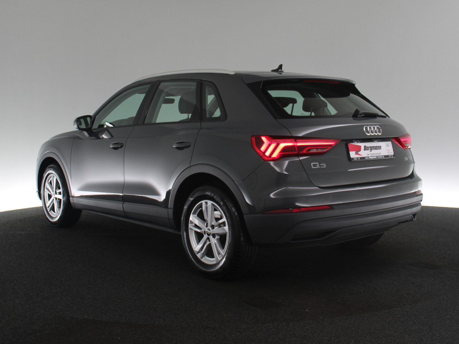 AUDI Q3 35 TFSI AUDI Q3 35 TFSI