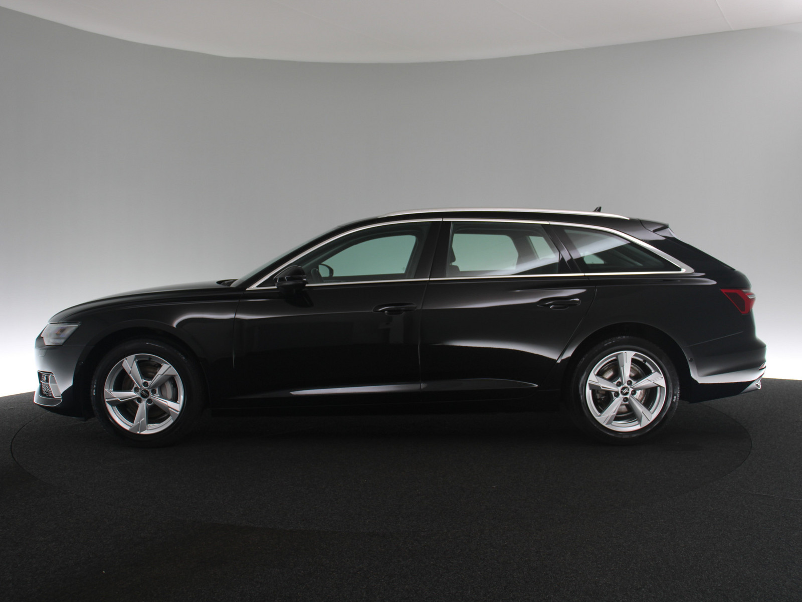 AUDI A6 Avant 40 TDI quattro sport AUDI A6 Avant 40 TDI quattro sport