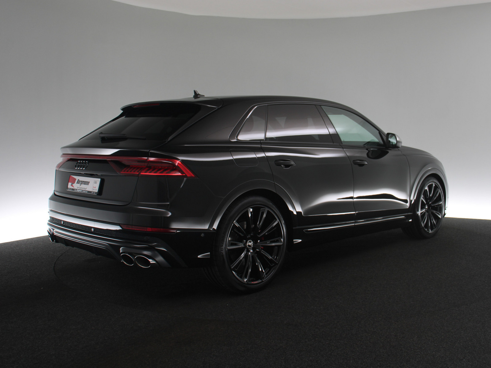 AUDI SQ8 4.0 TFSI quattro AUDI SQ8 4.0 TFSI quattro