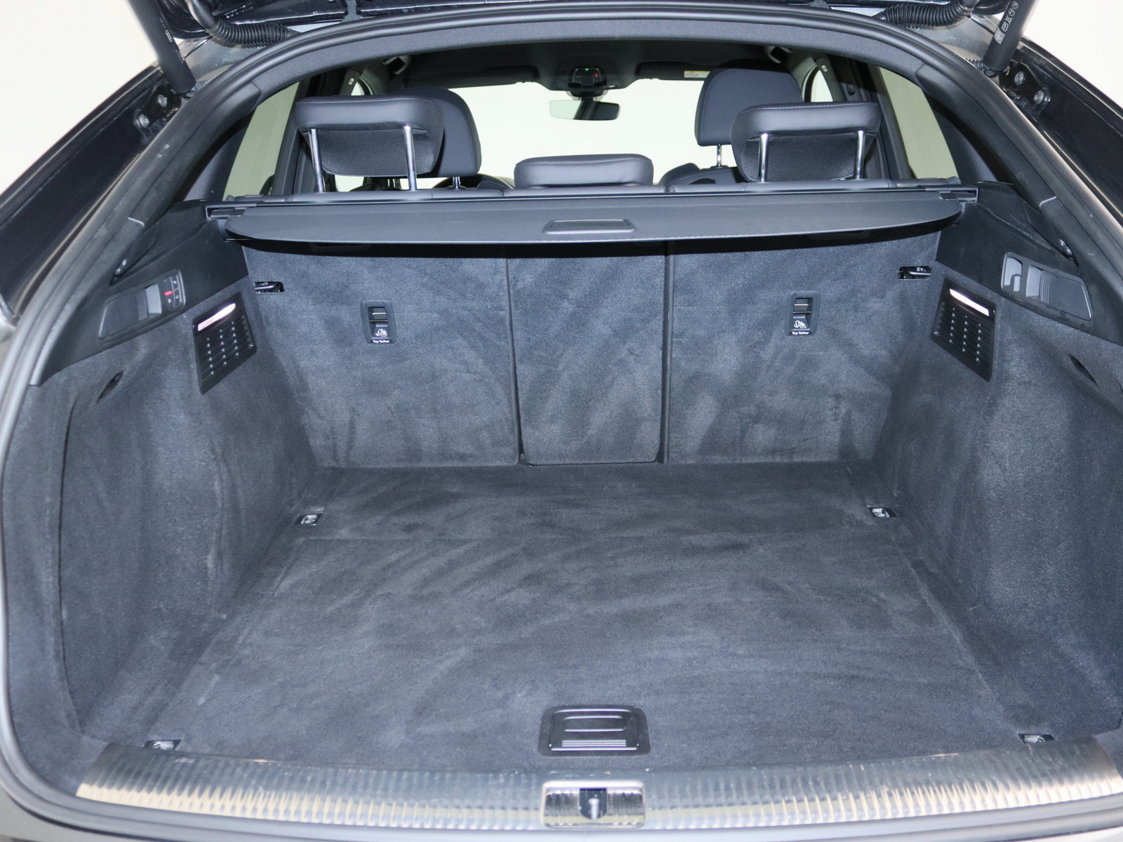 AUDI Q5 Sportback 40 TDI quattro S line AUDI Q5 Sportback 40 TDI quattro S line