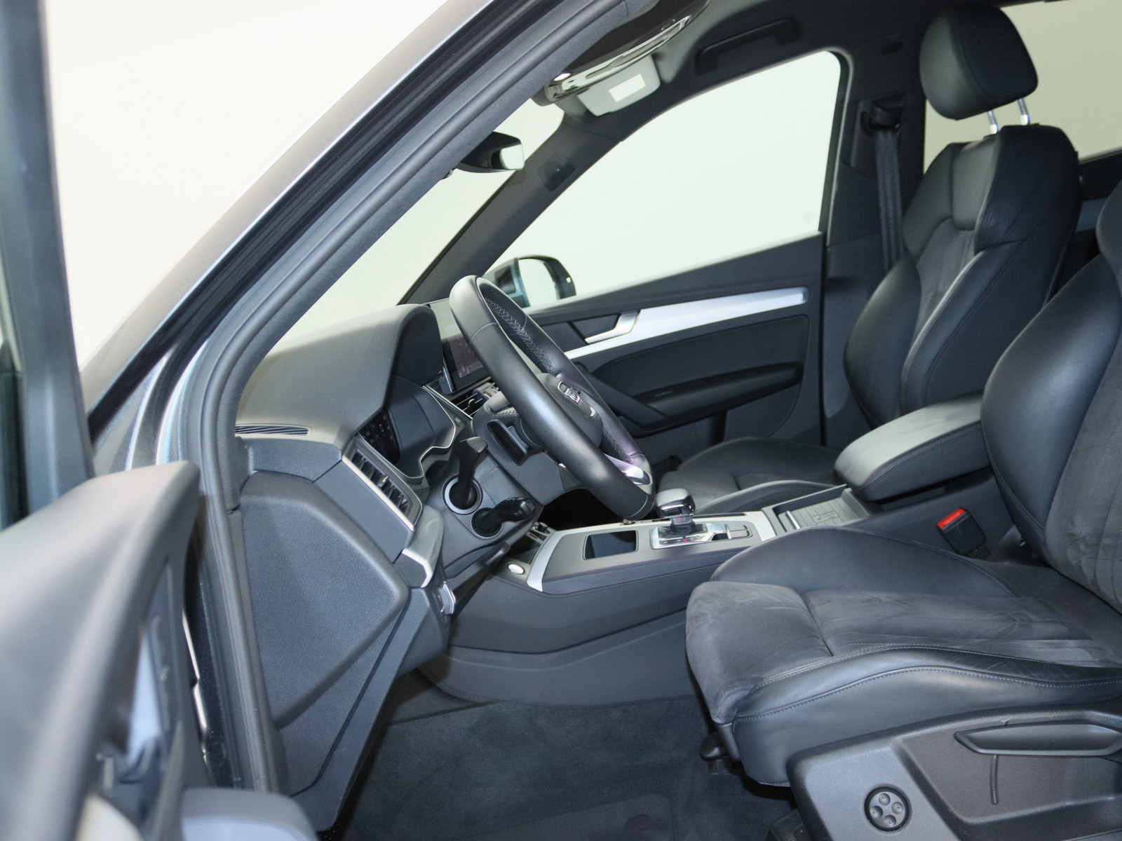 AUDI Q5 Sportback 40 TDI quattro S line AUDI Q5 Sportback 40 TDI quattro S line