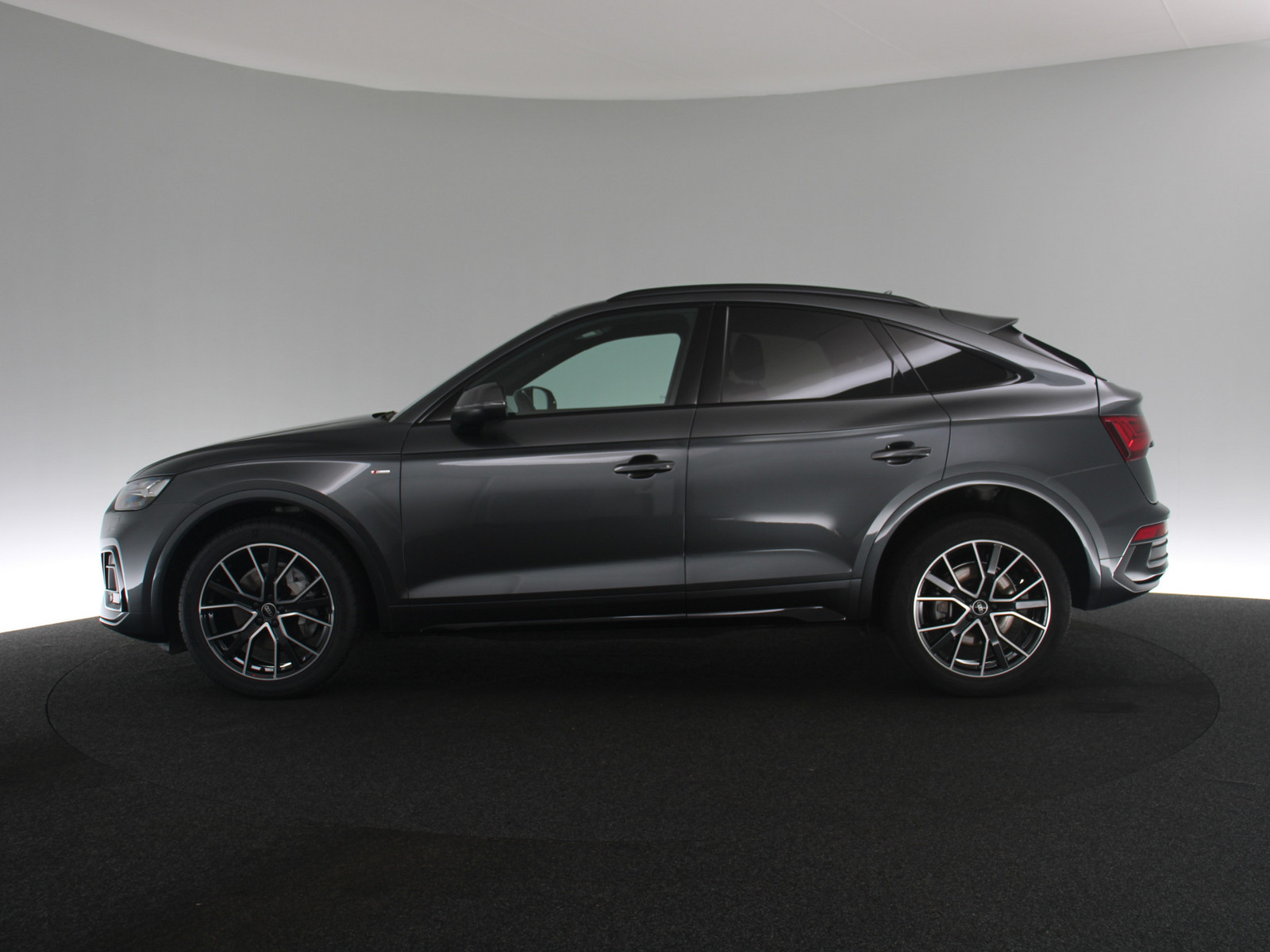 AUDI Q5 Sportback 40 TDI quattro S line AUDI Q5 Sportback 40 TDI quattro S line