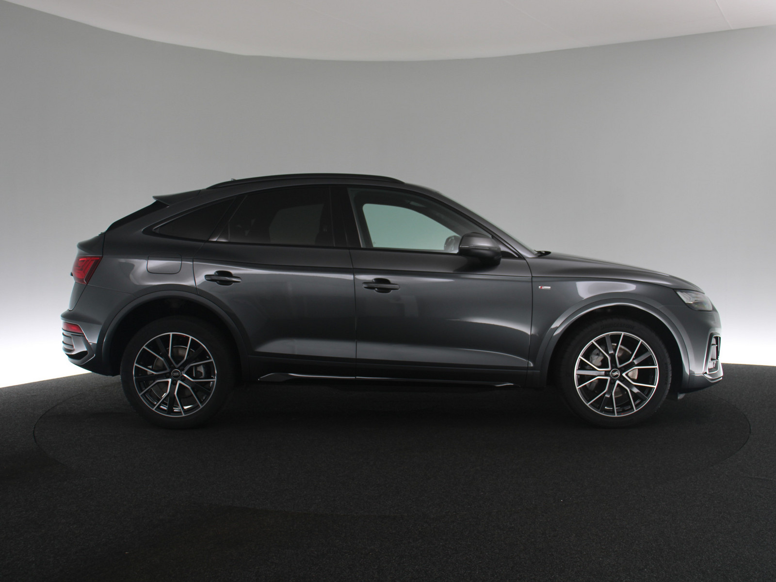 AUDI Q5 Sportback 40 TDI quattro S line AUDI Q5 Sportback 40 TDI quattro S line