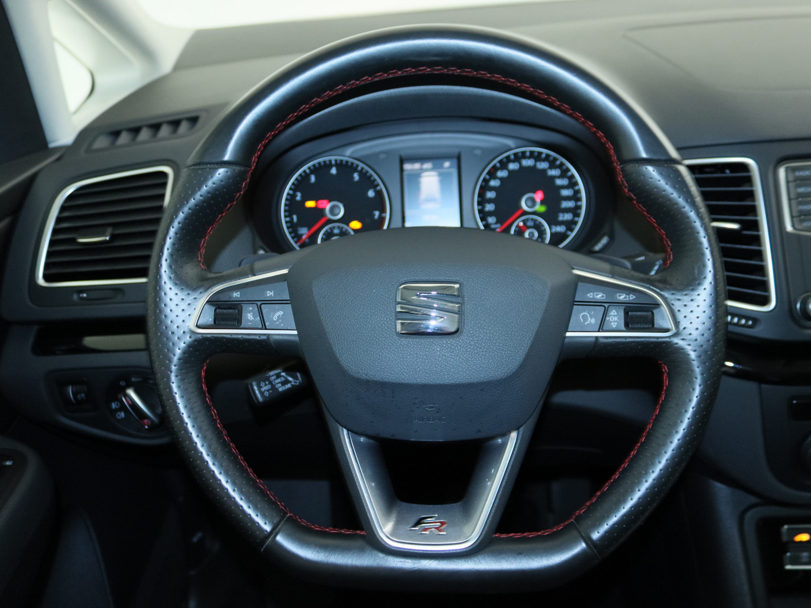 SEAT Alhambra 1.4 TSI FR-Line SEAT Alhambra 1.4 TSI FR-Line