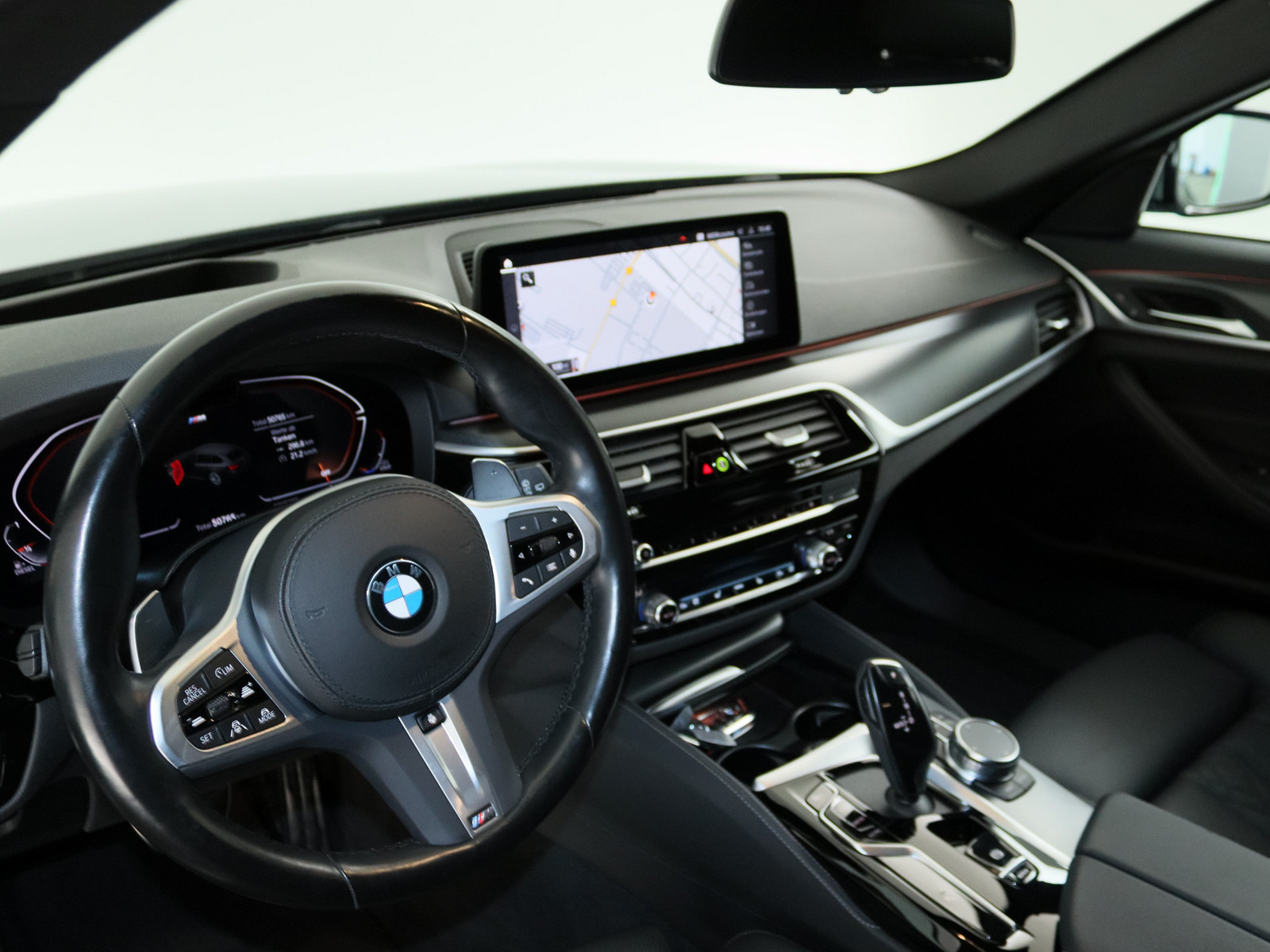 BMW 530 d xDrive M Sport BMW 530 d xDrive M Sport