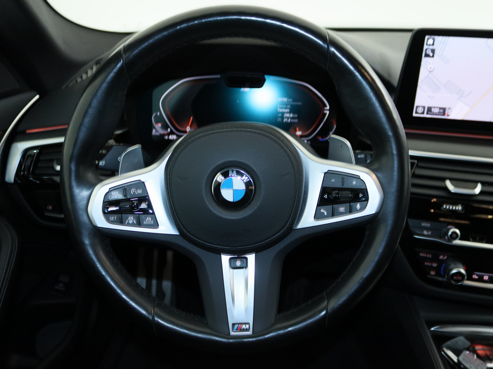 BMW 530 d xDrive M Sport BMW 530 d xDrive M Sport