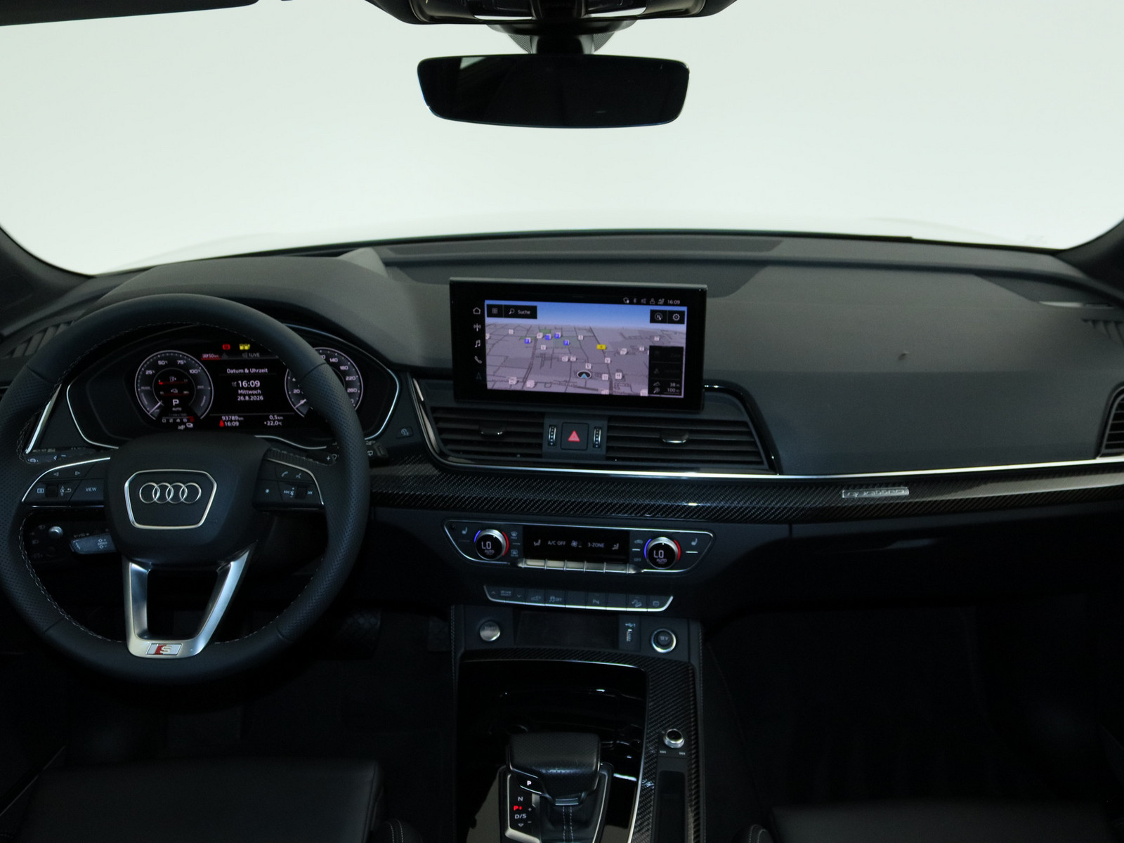 AUDI Q5 55 TFSI e quattro S line AUDI Q5 55 TFSI e quattro S line