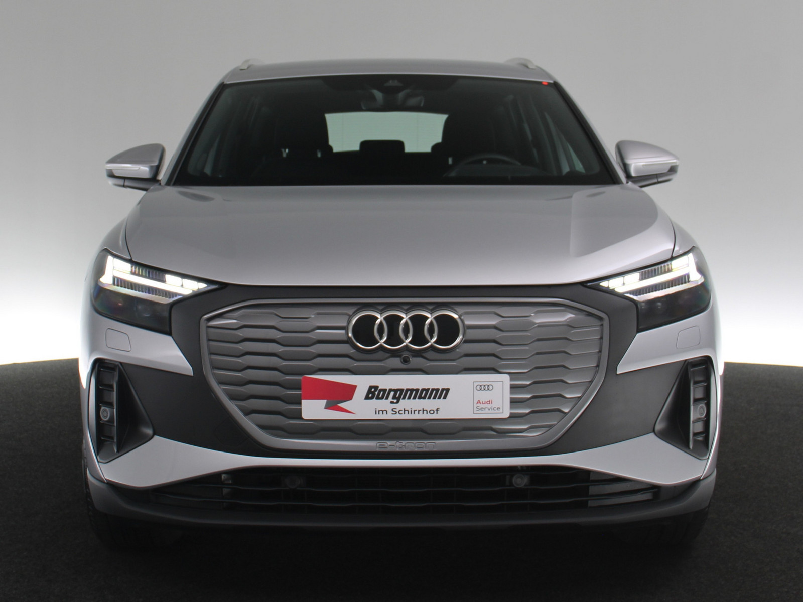 AUDI Q4 45 MATRIX-LED HUD ACC NAVI KAMERA SHZ e-tron AUDI Q4 45 MATRIX-LED HUD ACC NAVI KAMERA SHZ e-tron