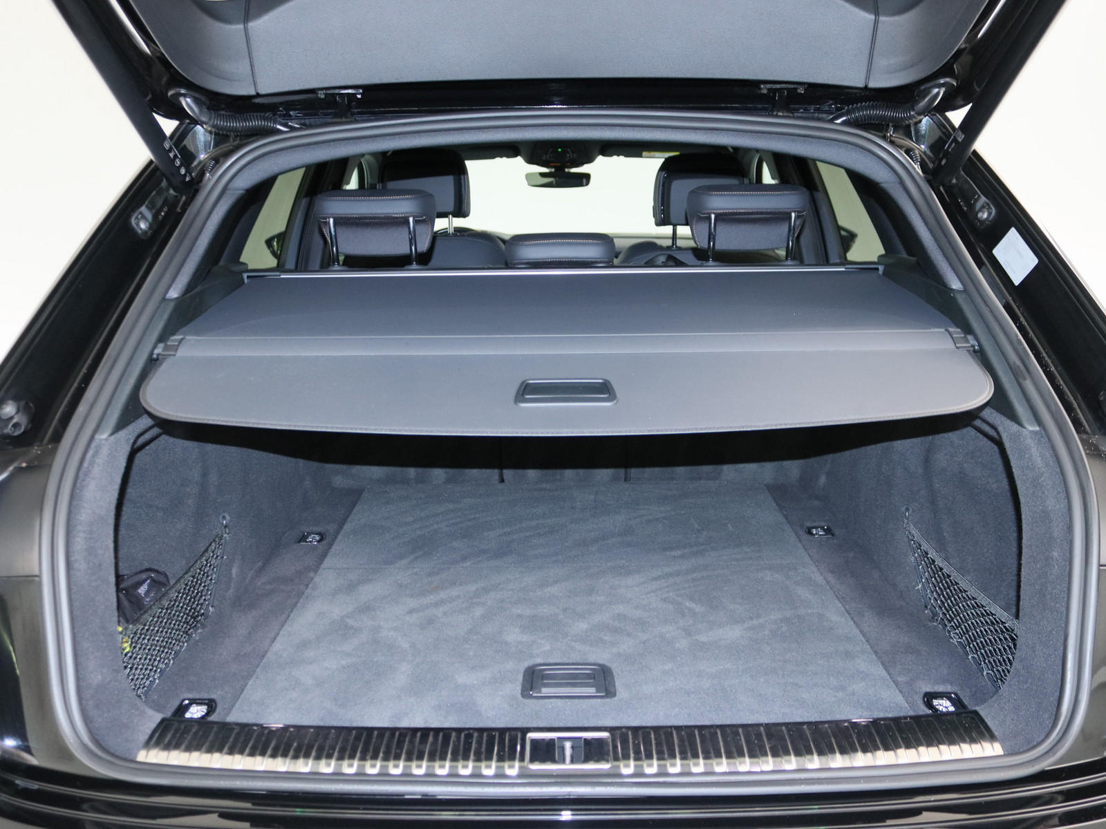 AUDI e-tron 55 quattro S line AUDI e-tron 55 quattro S line