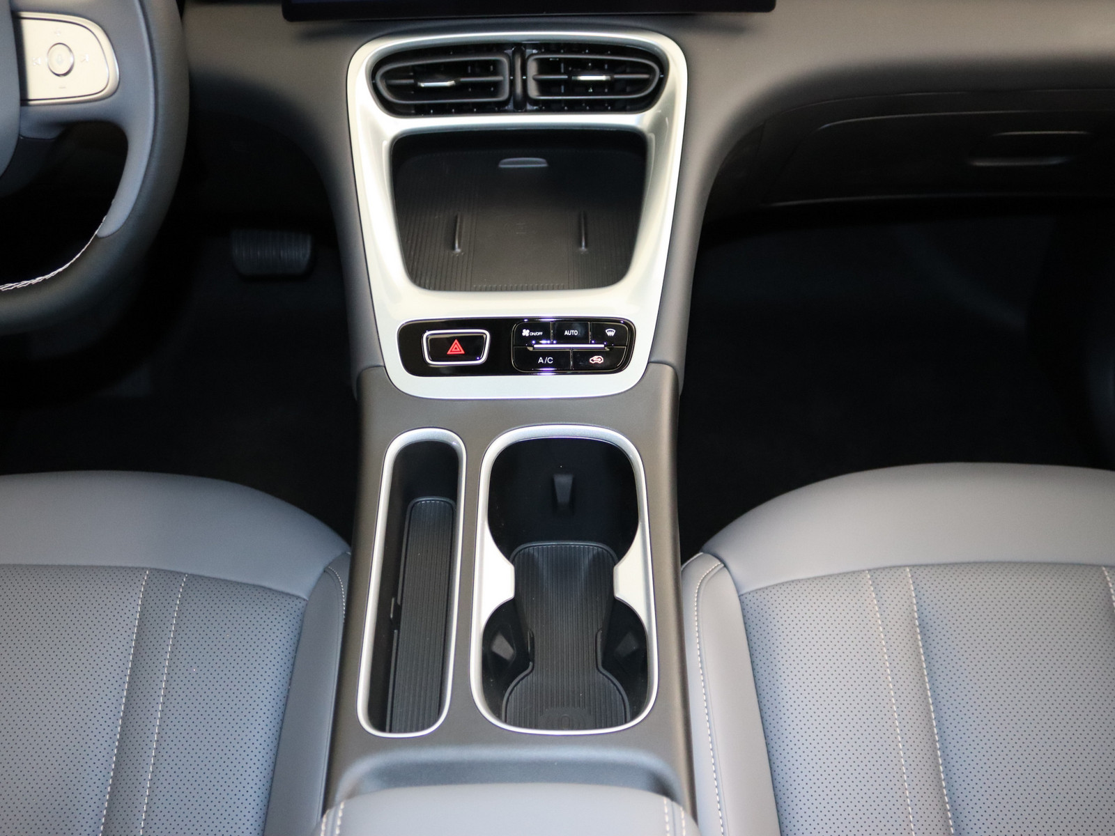 GEELY E2 Ultra GEELY E2 Ultra