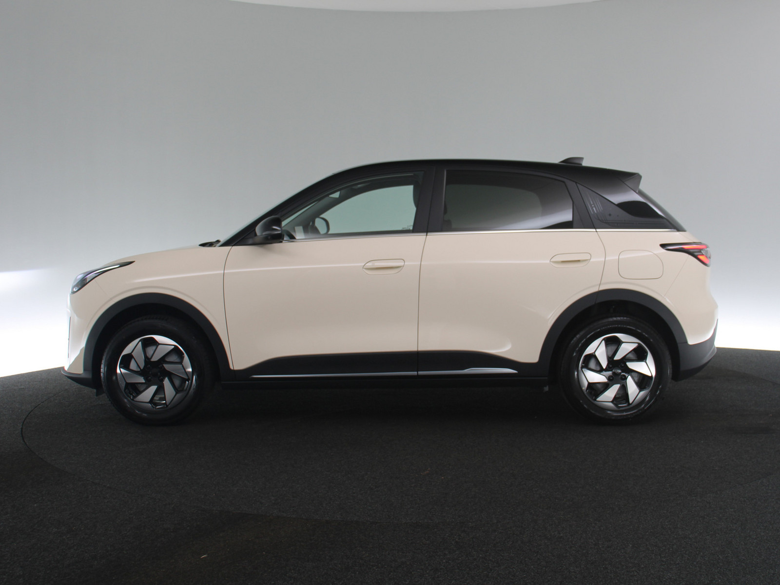 GEELY E2 Ultra GEELY E2 Ultra