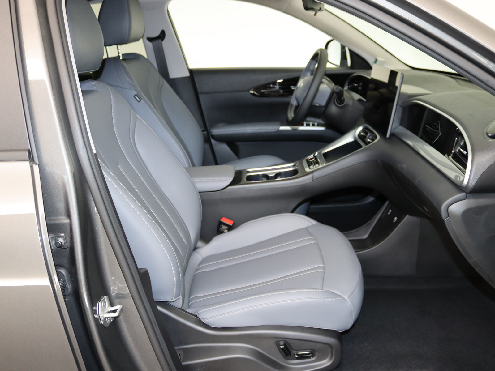 GEELY E2 Max GEELY E2 Max