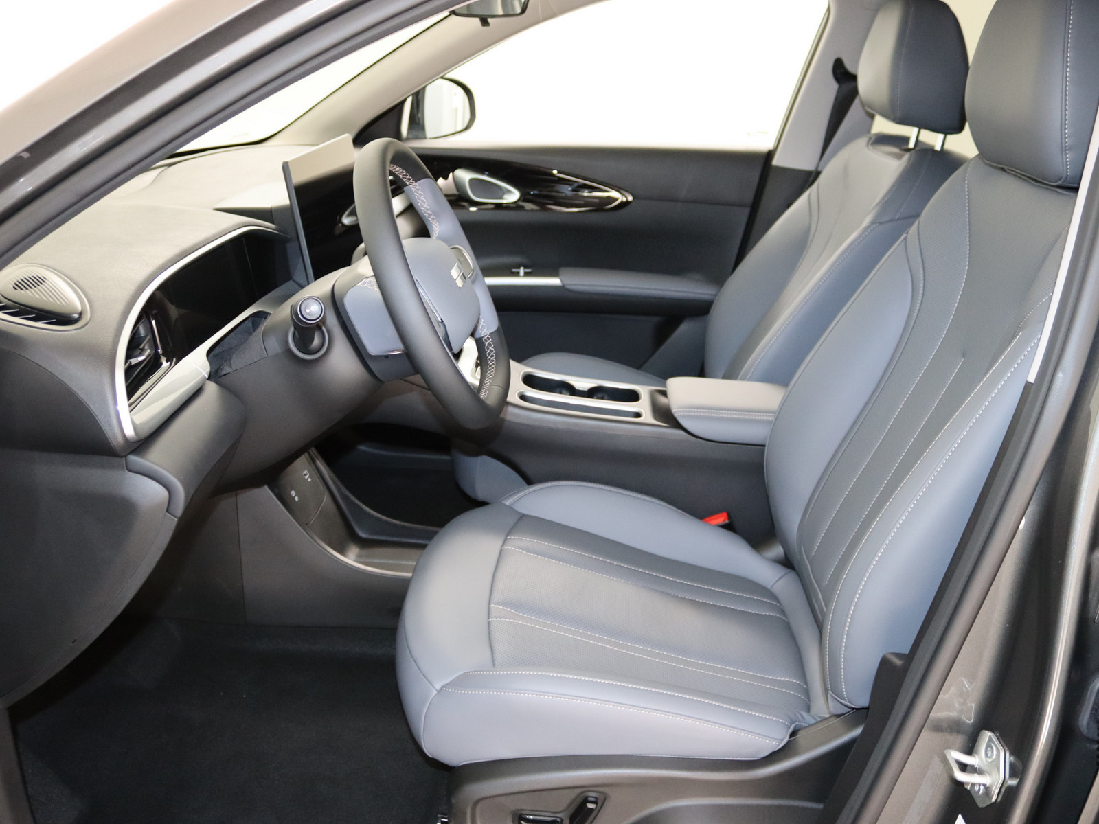 GEELY E2 Max GEELY E2 Max