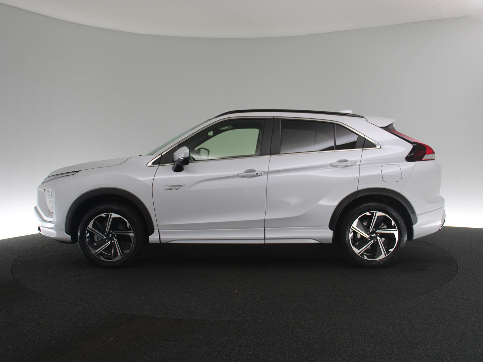 MITSUBISHI Eclipse Cross 2.4 Top Hybrid 4WD MITSUBISHI Eclipse Cross 2.4 Top Hybrid 4WD